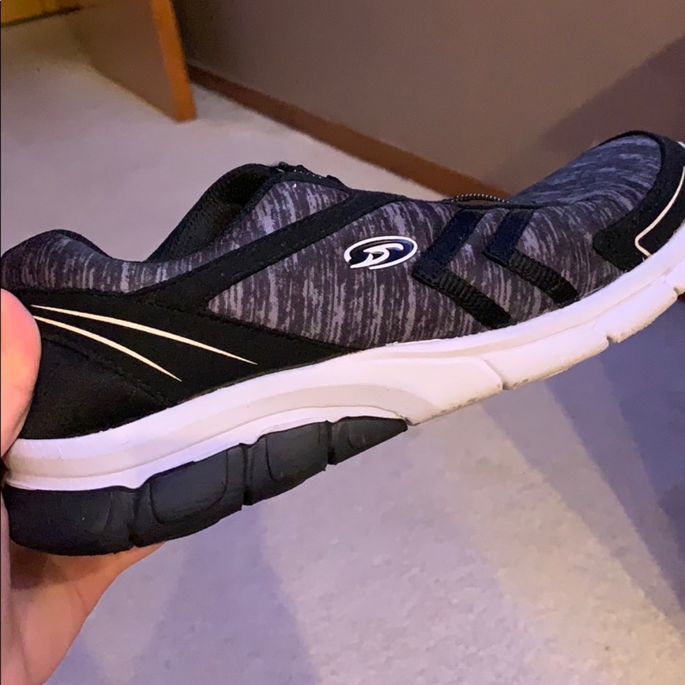 Sketchers Memory foam Shoes